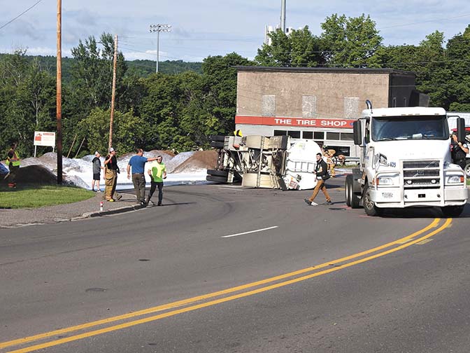 Fuel tanker overturns in Hancock News, Sports, Jobs The Mining Journal